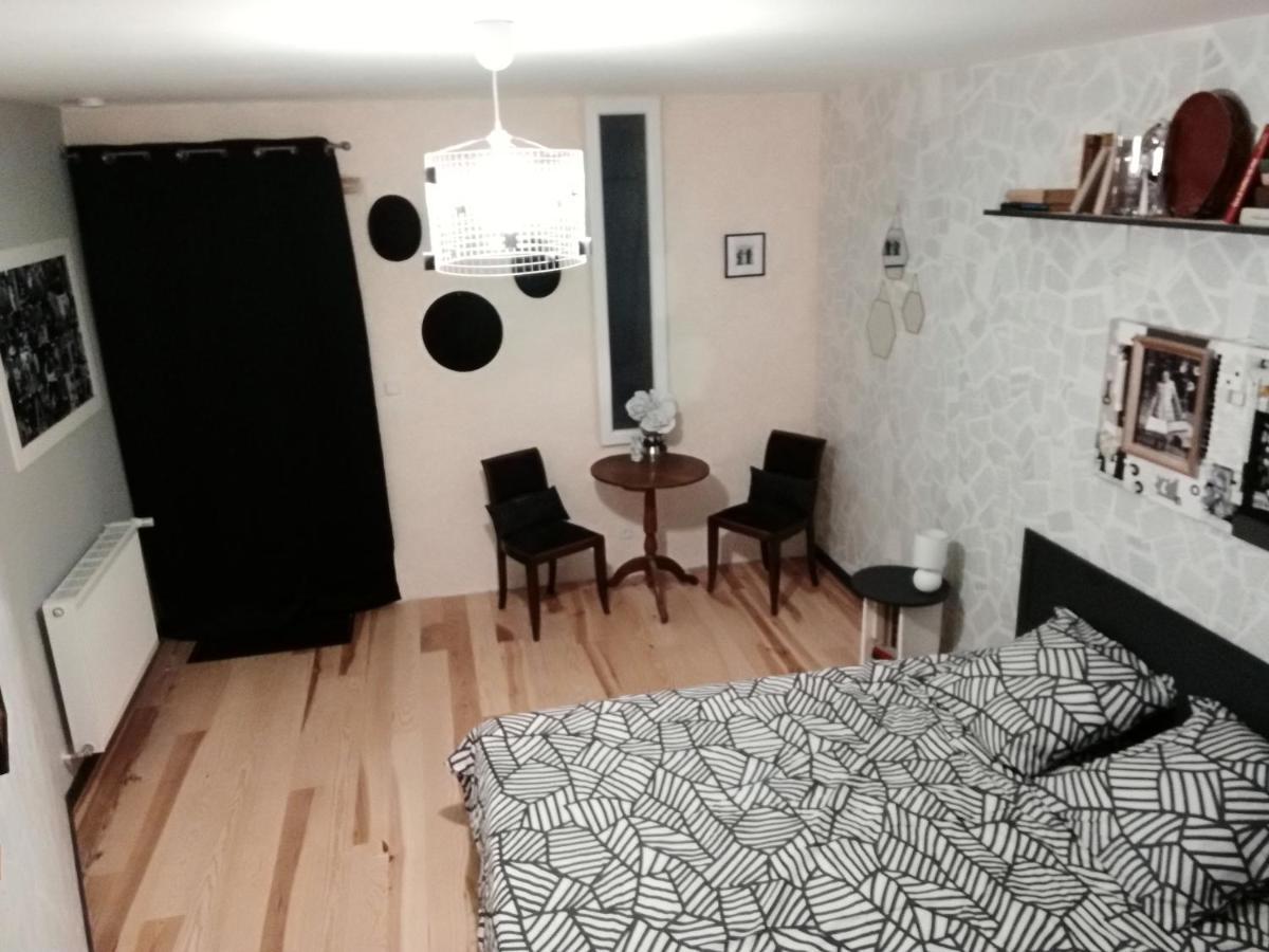 Un Nid Pour La Nuit, Chambres D'Hotes Saint-Gery  Экстерьер фото